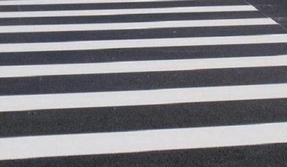 道路交通标线在性能上有什么严格的要求呢？